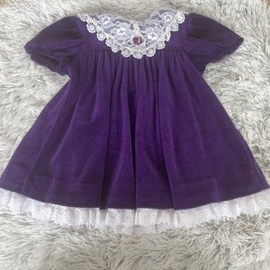 Vintage Special Occasions Brand Velvet Lace Collar Dress